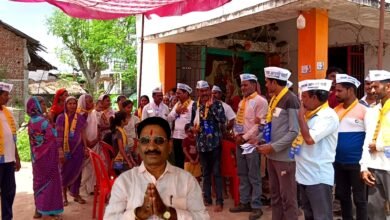 Photo of तिरोड़ा गोरेगांव विधानसभा में बढ़ रहा आम आदमी पार्टी के कार्यकर्ताओं का कारवां! प्रत्याशी रमेश ठाकूर गुरुजी को जनता का भारी समर्थन