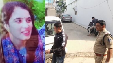 Photo of एसएएफ जवान ने अपनी ही पत्नी की गला दबाकर कर दी हत्या,  मृतिका आरक्षक के पद पर पदस्थ थी! हत्या के बाद जवान ने थाने में किया खुद को सरेंडर!