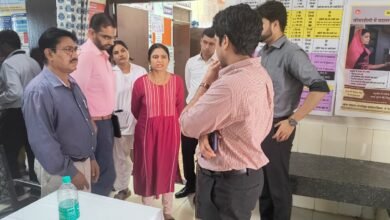 Photo of कलेक्‍टर ने किया प्राथमिक स्‍वास्‍थ्‍य केंद्र बुदबुदा का निरीक्षण