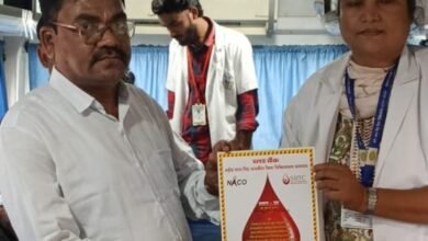 Photo of महादानी योगेश लिल्हारे ने किया 27 वा बार रक्तदान! शाहिद भगत सिंह जिला चिकित्सालय में था रक्तदान शिबिर का आयोजन
