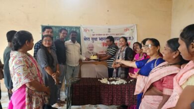 Photo of हट्टा के कन्या शाला स्कूल में आज स्वच्छ भारत अभियान के तहत मुकेश पटले सर के मार्गदर्शन में  शिक्षक और बच्चों के साथ मिलकर जनपद सदस्य रंजना वैध के द्वारा पौध रोपण कार्यक्रम!