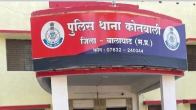 Photo of बालाघाट पुलिस आमजन से अपील! सड़क पर वाहन चलाते समय यातायात नियमों का पालन करें,