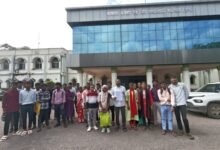Photo of कांकेर छात्रावास में सर्पदंश से 3 आदिवासी बच्चों की मौत पर आक्रोश: अधिकारियों की बर्खास्तगी और ₹1-1 करोड़ मुआवजे की मांग